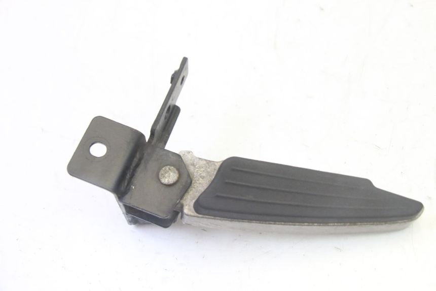 photo de SOPORTE DE PIE TRASERO IZQUIERDO PEUGEOT CITYSTAR 50 (2013 - 2017) - Primer plano técnico