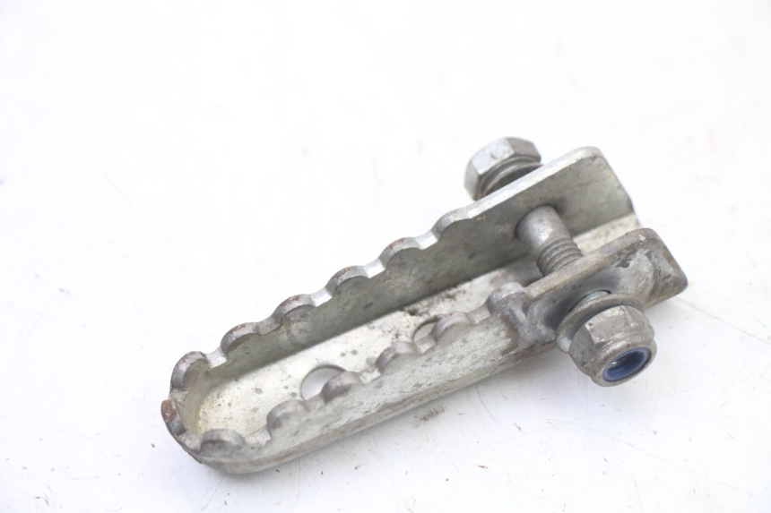 photo de REPOSAPIES TRASERA IZQUIERDA DERBI SENDA R X-TREME 50 (2006 - 2010) - Vista principal