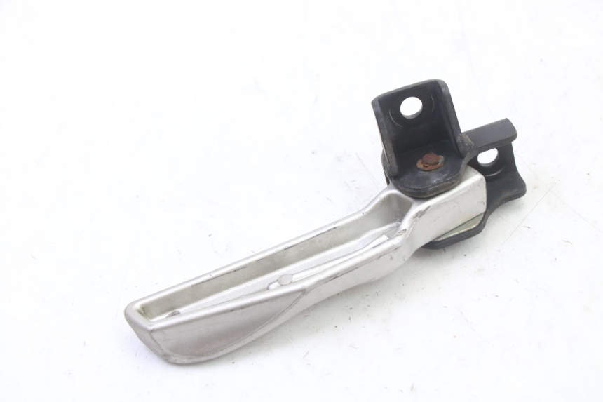 photo de REPOSAPIES TRASERA IZQUIERDA SYM FIDDLE 3 III 125 (2014 - 2020) - Otra perspectiva