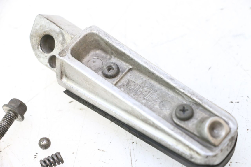 photo de REPOSAPIES TRASERA IZQUIERDA YAMAHA FJR 1300 (2001 - 2005) - Vista general del producto