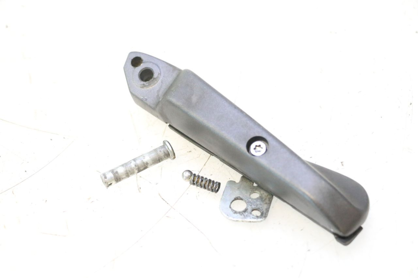 photo de REPOSAPIES TRASERA IZQUIERDA HONDA FJS SILVER WING SILVERWING 400 (2005 - 2008) - Detalle de la pieza