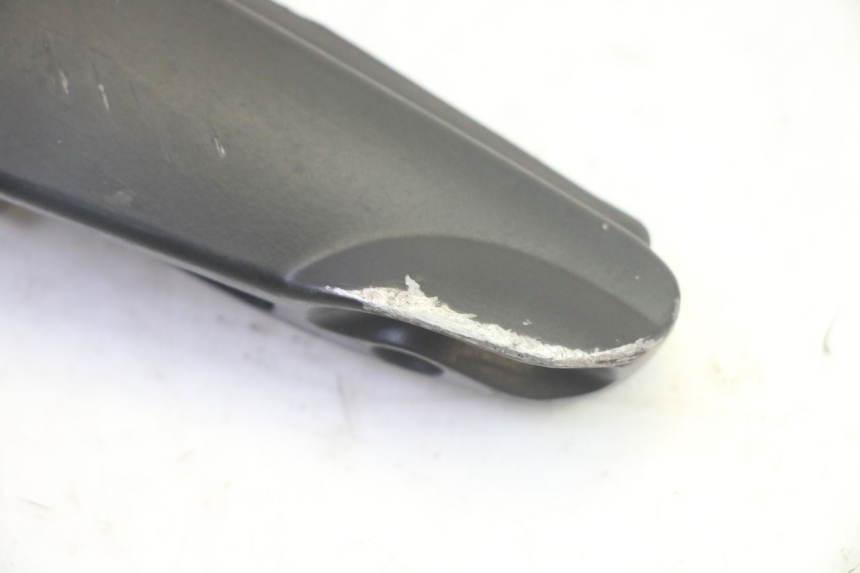 photo de REPOSAPIES TRASERA IZQUIERDA PIAGGIO FLY 4T 50 (2013 - 2017) - Zoom estado de uso