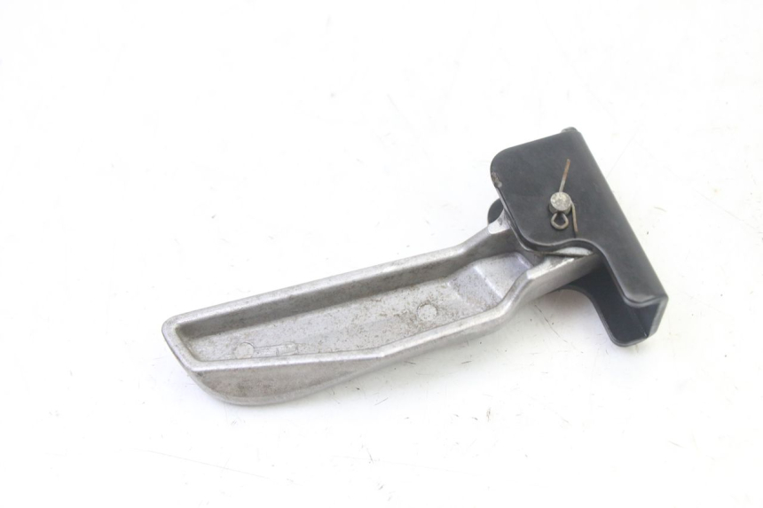 photo de REPOSAPIES TRASERA IZQUIERDA VENESI FLY RETRO 4T 50 (2020 - 2025) - Primer plano técnico