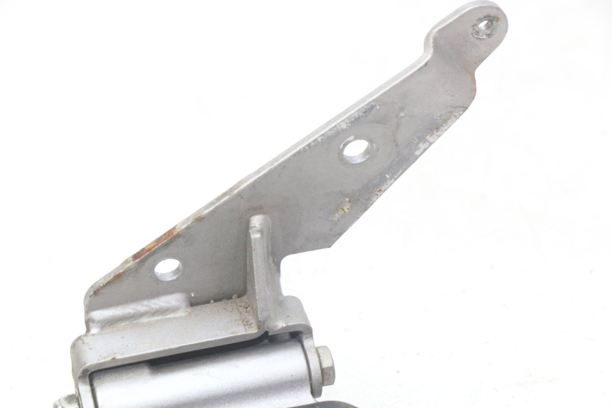 photo de SOPORTE DE PIE TRASERO IZQUIERDO PEUGEOT GEOPOLIS 400 (2007 - 2013) - Zoom estado de uso