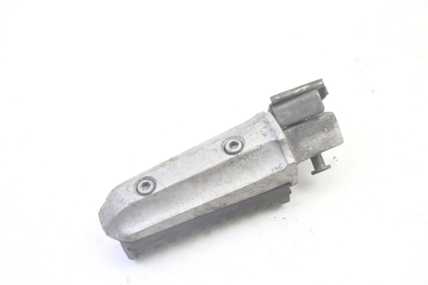 photo de REPOSAPIES TRASERA IZQUIERDA KAWASAKI GPZ RX 1000 (1986 - 1988) - Primer plano técnico