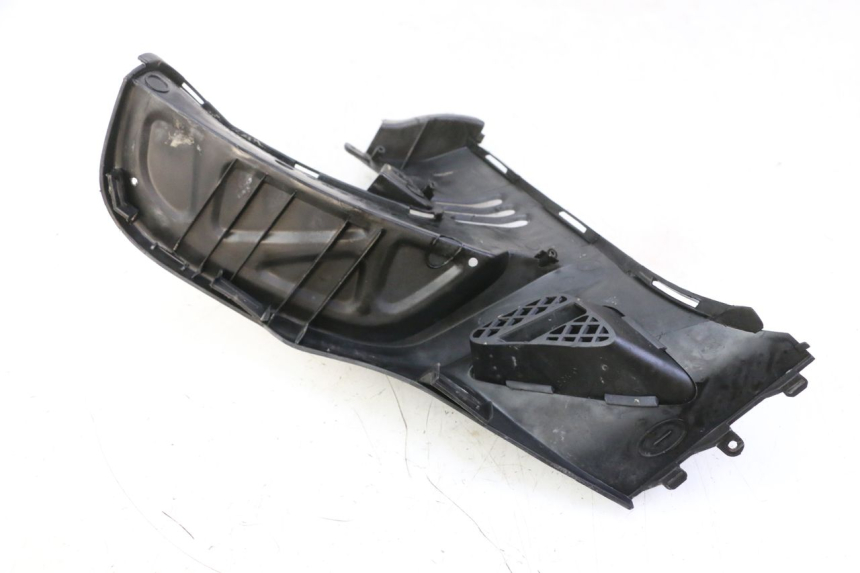 photo de REPOSAPIES TRASERA IZQUIERDA KYMCO GRAND DINK 125 (2008 - 2014) - Otra perspectiva