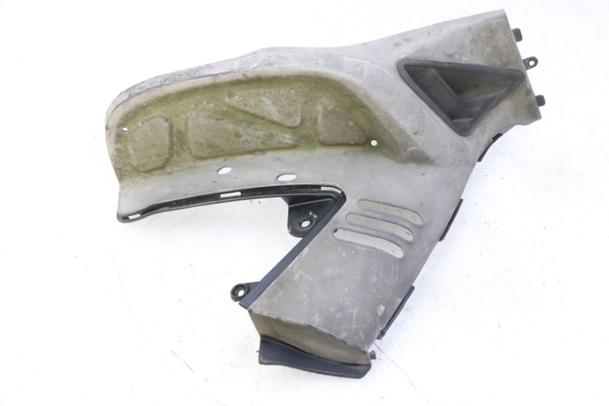 photo de REPOSAPIES TRASERA IZQUIERDA KYMCO GRAND DINK 125 (2008 - 2014) - Detalles de los puntos de fijación