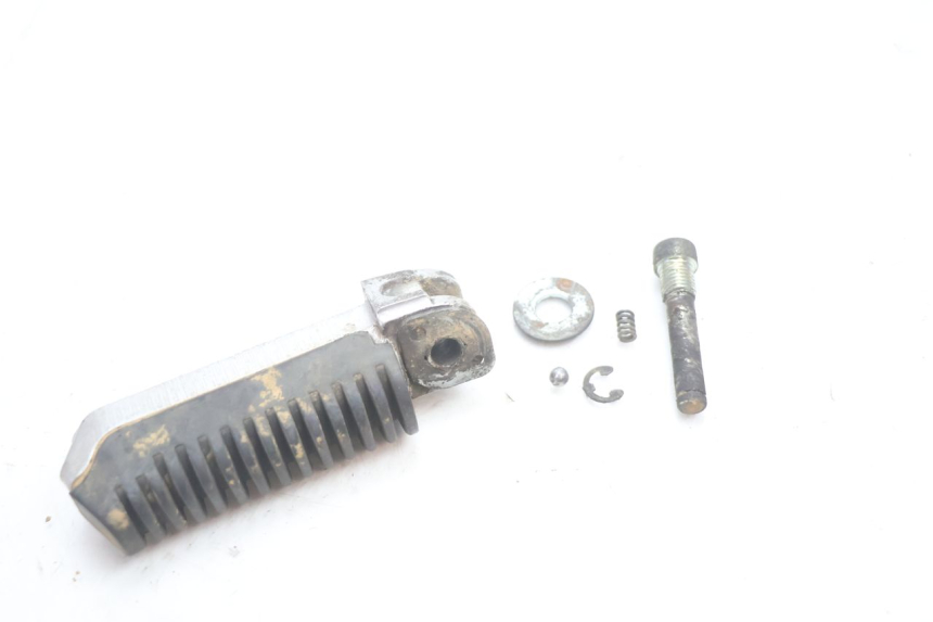 photo de REPOSAPIES TRASERA IZQUIERDA SUZUKI GSF N BANDIT 1200 (2001 - 2005) - Zoom estado de uso