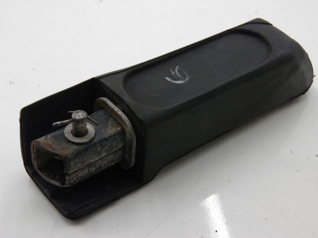 photo de REPOSAPIES TRASERA IZQUIERDA HONDA FES S-WING SWING 125 (2007 - 2015) - Otra perspectiva