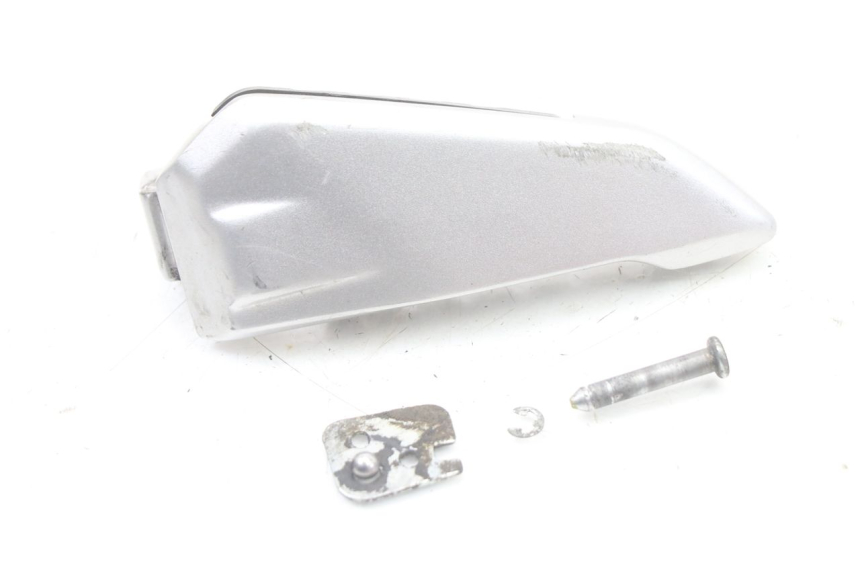 photo de REPOSAPIES TRASERA IZQUIERDA HONDA SH i 300 (2015 - 2020) - Detalle de la pieza