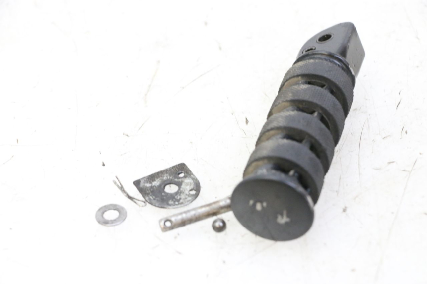 photo de REPOSAPIES TRASERA IZQUIERDA KEEWAY K-LIGHT KLIGHT 125 (2018 - 2025) - Otra perspectiva