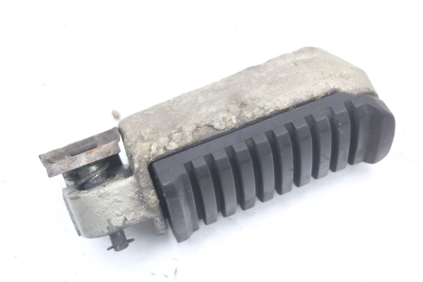 photo de REPOSAPIES TRASERA IZQUIERDA KAWASAKI GTR 1000 (1994 - 2004) - Otra perspectiva