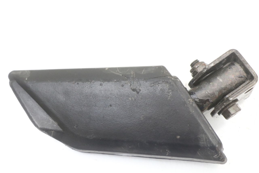 photo de SOPORTE DE PIE TRASERO IZQUIERDO PEUGEOT KISBEE 4T 50 (2010 - 2017) - Zoom estado de uso