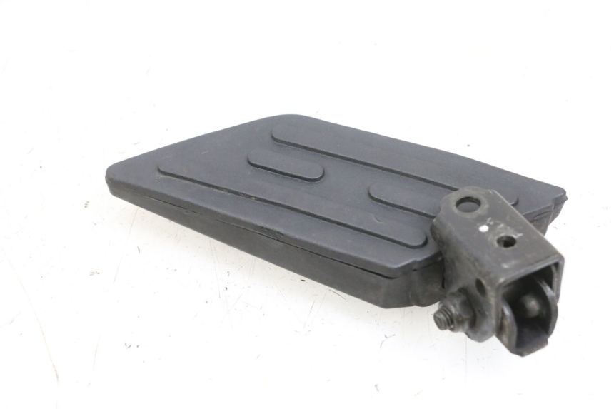 photo de SOPORTE DE PIE TRASERO IZQUIERDO PEUGEOT KISBEE 4T 50 (2010 - 2017) - Detalle de la pieza