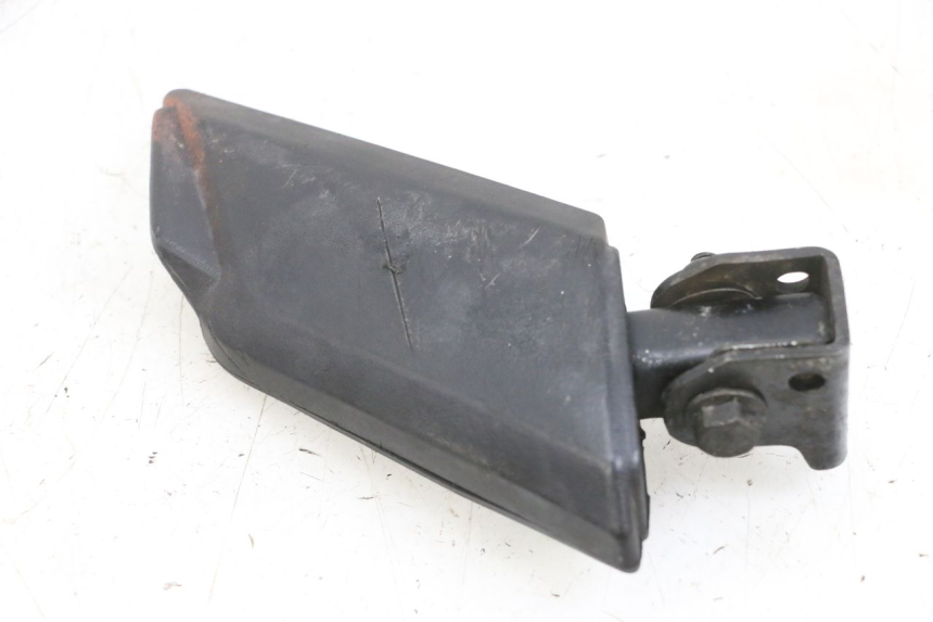 photo de SOPORTE DE PIE TRASERO IZQUIERDO PEUGEOT KISBEE 4T 50 (2010 - 2017) - Primer plano técnico