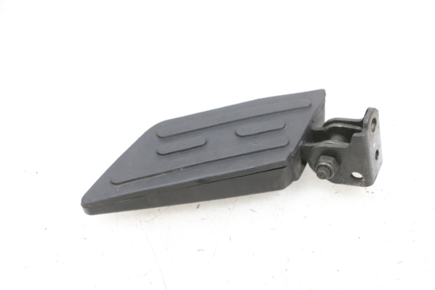 photo de SOPORTE DE PIE TRASERO IZQUIERDO PEUGEOT KISBEE 4T 50 (2010 - 2017) - Vista general del producto