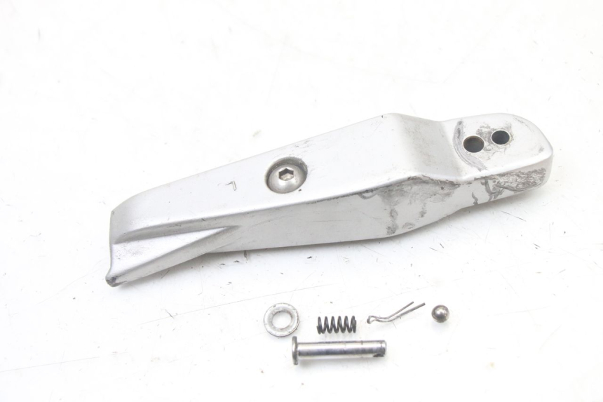 photo de REPOSAPIES TRASERA IZQUIERDA KYMCO XCITING 500 (2007 - 2010) - Otra perspectiva