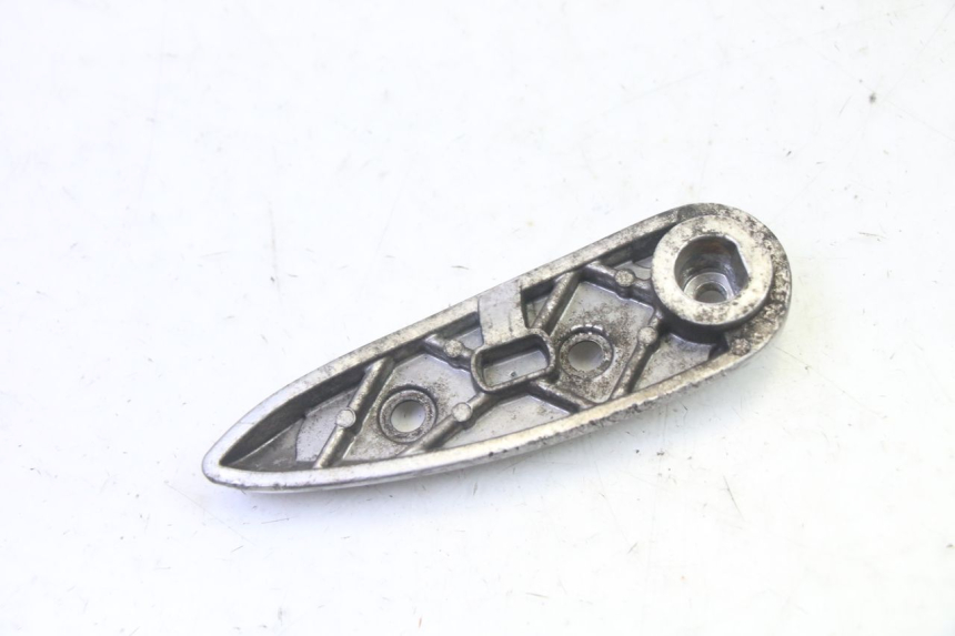 photo de REPOSAPIES TRASERA IZQUIERDA PIAGGIO LIBERTY 125 (1998 - 2008) - Primer plano técnico