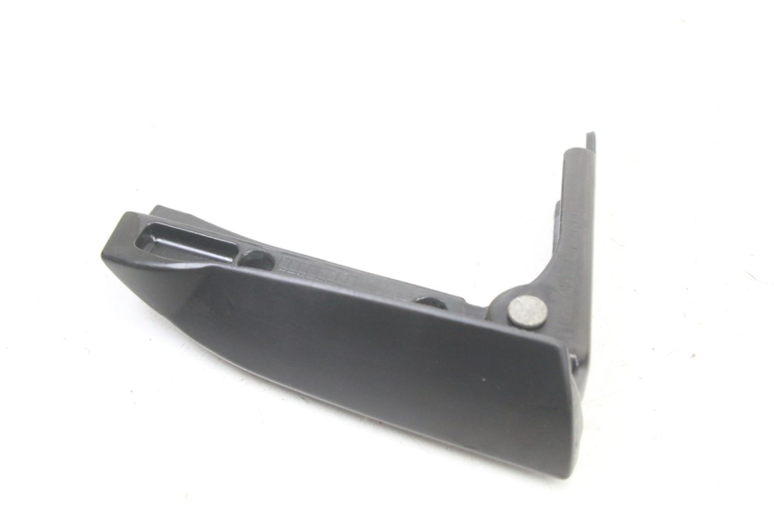 photo de REPOSAPIES TRASERA IZQUIERDA PIAGGIO MP3 500 (2014 - 2017) - Primer plano técnico