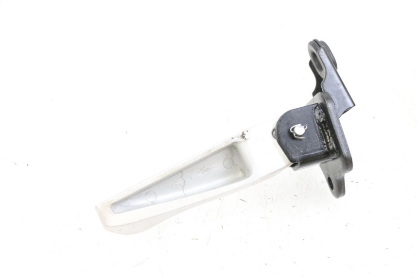 photo de REPOSAPIES TRASERA IZQUIERDA YAMAHA NEO'S CORE 1 (2022 - 2026) - Otra perspectiva