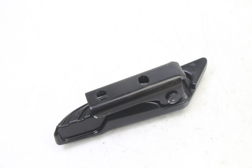 photo de SOPORTE DE PIE TRASERO IZQUIERDO PIAGGIO NEW TYPHOON 50 (2018 - 2021) - Zoom estado de uso