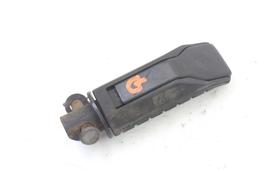 photo de REPOSAPIES TRASERA IZQUIERDA HONDA NTV DEAUVILLE ABS 700 (2007 - 2016) - Primer plano técnico