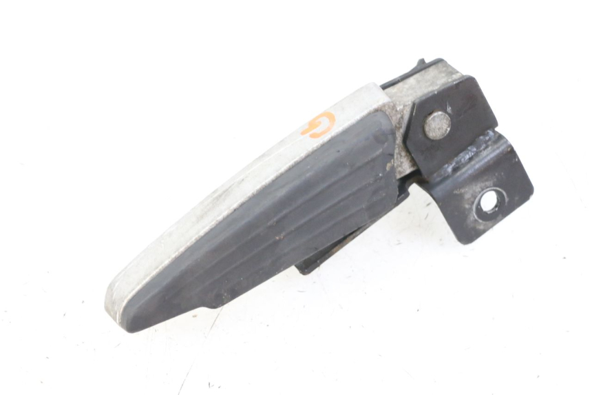 photo de SOPORTE DE PIE TRASERO IZQUIERDO PEUGEOT CITYSTAR 125 (2011 - 2017) - Detalle de la pieza