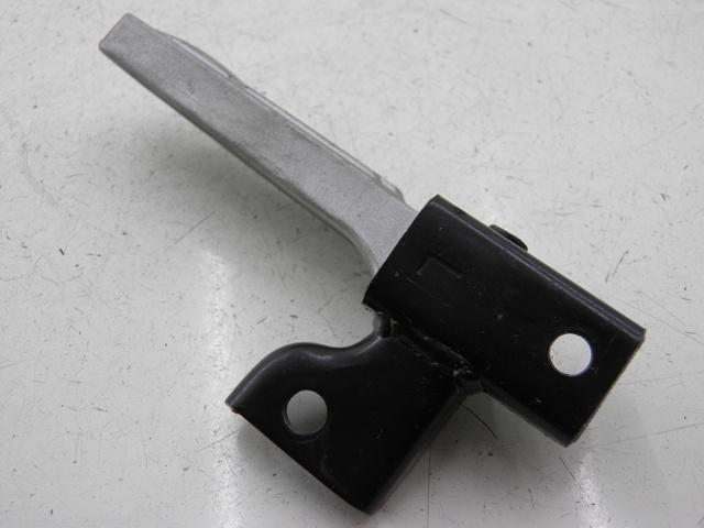 photo de REPOSAPIES TRASERA IZQUIERDA PEUGEOT TWEET 125 (2010 - 2017) - Primer plano técnico