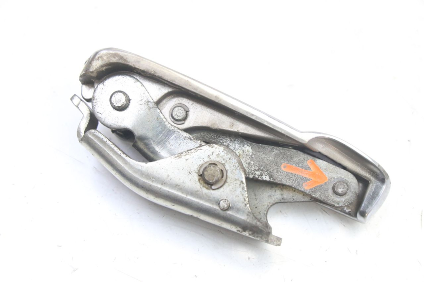 photo de REPOSAPIES TRASERA IZQUIERDA PIAGGIO VESPA GRANTURISMO 125 (2003 - 2007) - Estado de la superficie y material