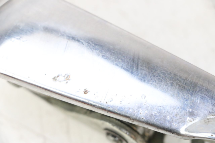 photo de REPOSAPIES TRASERA IZQUIERDA PIAGGIO VESPA GRANTURISMO 200 (2004 - 2005) - Zoom estado de uso