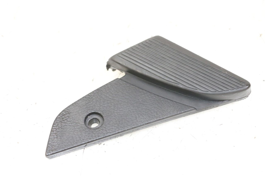 photo de REPOSAPIES TRASERA IZQUIERDA PIAGGIO VESPA S 2T 50 (2007 - 2014) - Zoom estado de uso