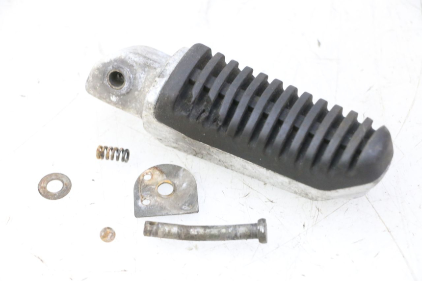 photo de REPOSAPIES TRASERA IZQUIERDA MAG POWER R-STREET 50 (2016 - 2025) - Vista principal