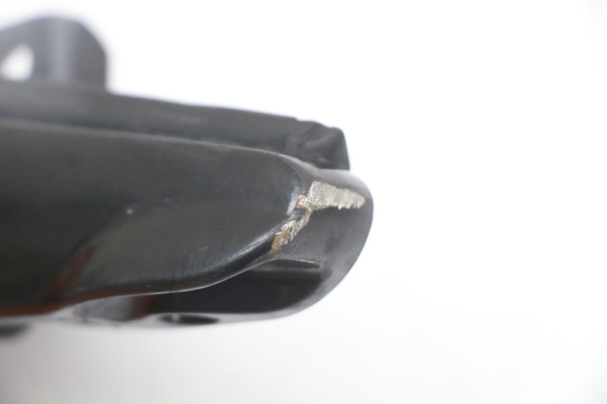 photo de REPOSAPIES TRASERA IZQUIERDA GILERA RUNNER SP 50 (2009 - 2017) - Primer plano técnico