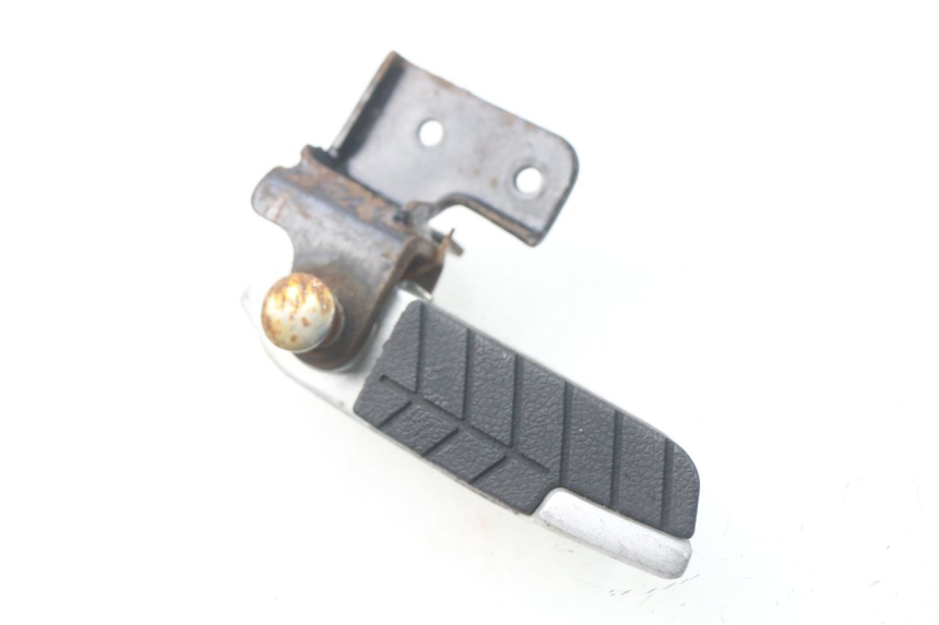 photo de REPOSAPIES TRASERA IZQUIERDA DAELIM S3 125 (2010 - 2017) - Zoom estado de uso