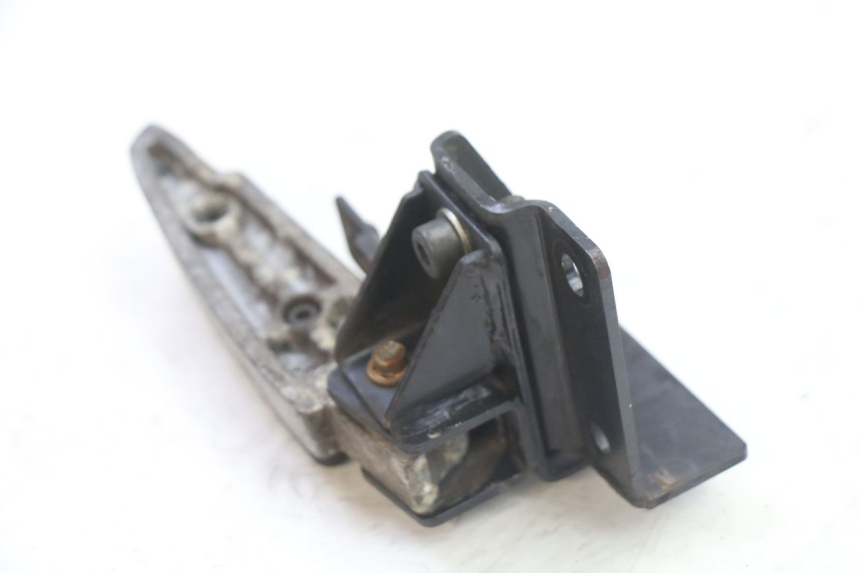 photo de REPOSAPIES TRASERA IZQUIERDA PEUGEOT SATELIS 125 (2013 - 2018) - Vista general del producto