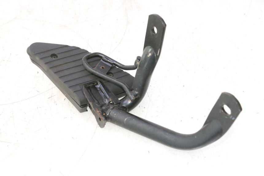 photo de REPOSAPIES TRASERA IZQUIERDA HONDA SH 125 (2001 - 2003) - Detalle de la pieza