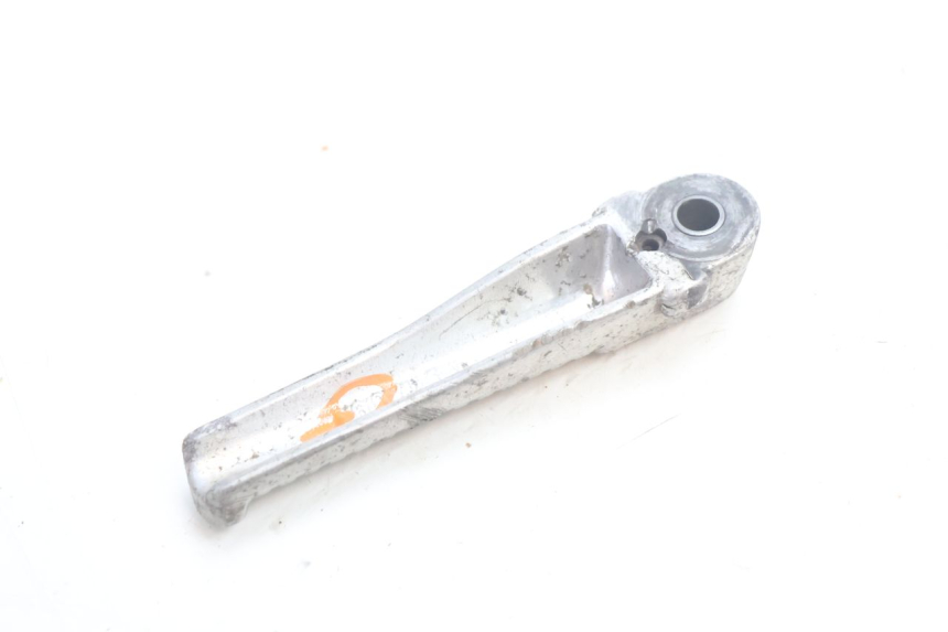 photo de REPOSAPIES TRASERA IZQUIERDA PEUGEOT SPEEDFIGHT 2 AC 50 (2000 - 2009) - Primer plano técnico