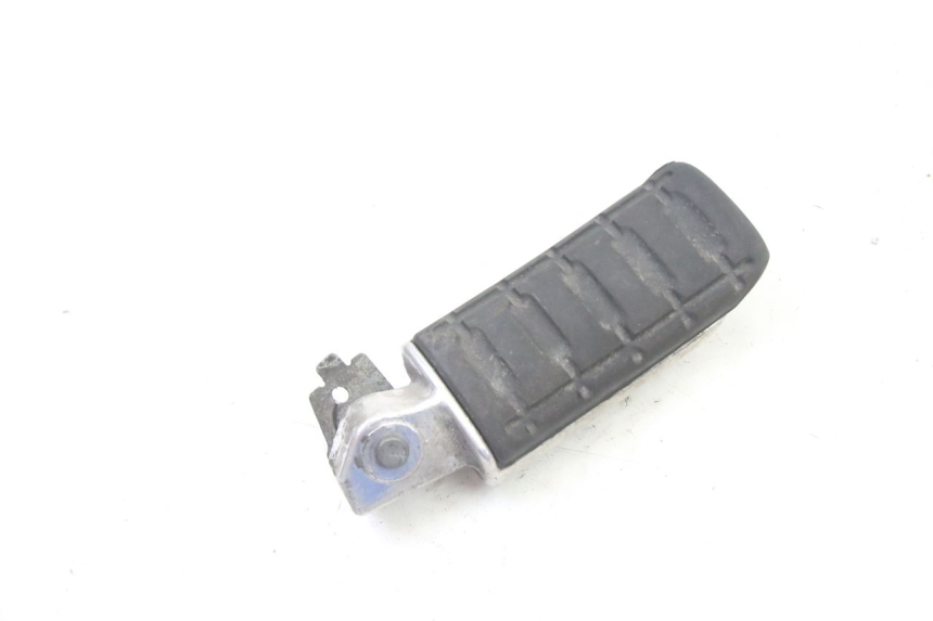 photo de REPOSAPIES TRASERA IZQUIERDA HONDA ST PAN EUROPEAN 1300 (2002 - 2013) - Otra perspectiva