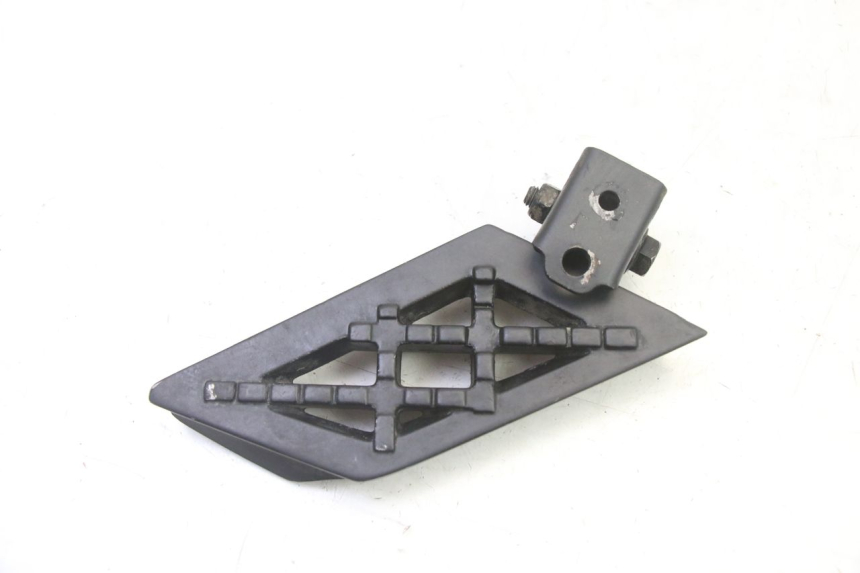 photo de REPOSAPIES TRASERA IZQUIERDA PEUGEOT STREETZONE I NAKED 2T 50 (2018 - 2020) - Detalle de la pieza