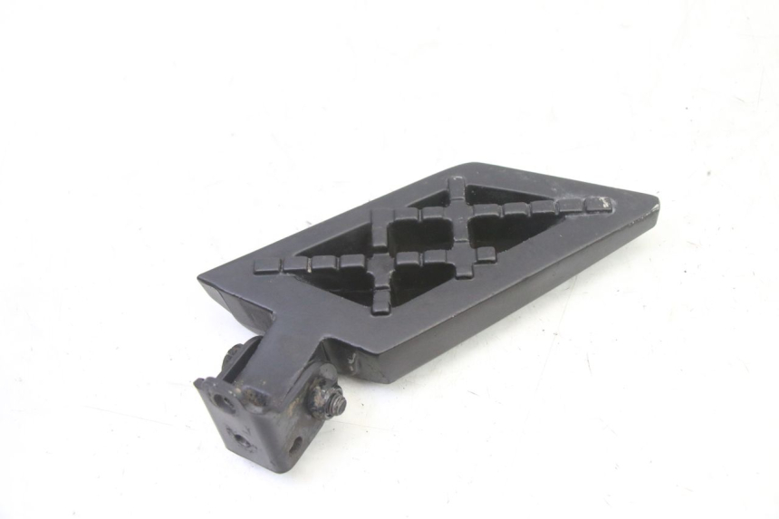 photo de REPOSAPIES TRASERA IZQUIERDA PEUGEOT STREETZONE I NAKED 2T 50 (2018 - 2020) - Zoom estado de uso