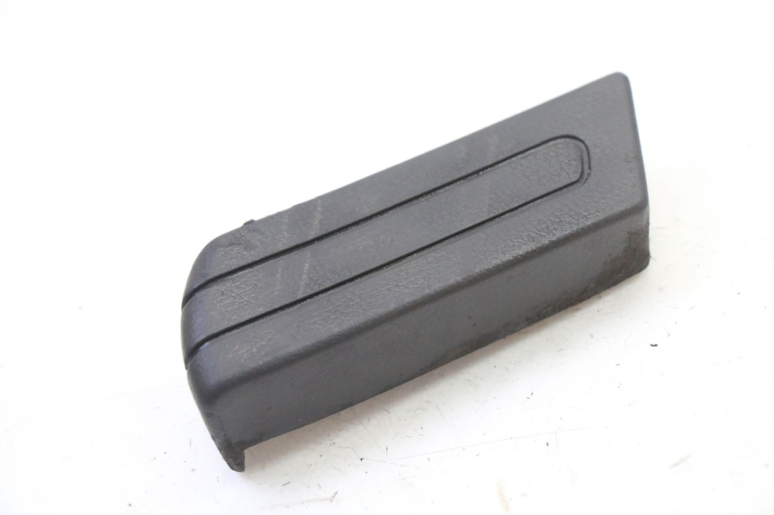 photo de REPOSAPIES TRASERA IZQUIERDA PIAGGIO SUPER LX 125 (2000 - 2003) - Detalle de la pieza