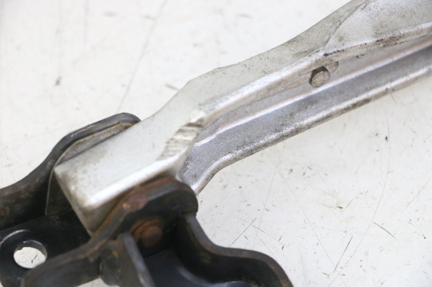 photo de REPOSAPIES TRASERA IZQUIERDA PEUGEOT TWEET PRO CARGO 50 (2018 - 2022) - Otra perspectiva