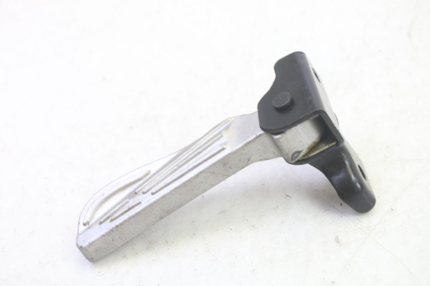 photo de REPOSAPIES TRASERA IZQUIERDA PEUGEOT TWEET PRO EFI 4T 50 (2021 - 2022) - Detalle de la pieza