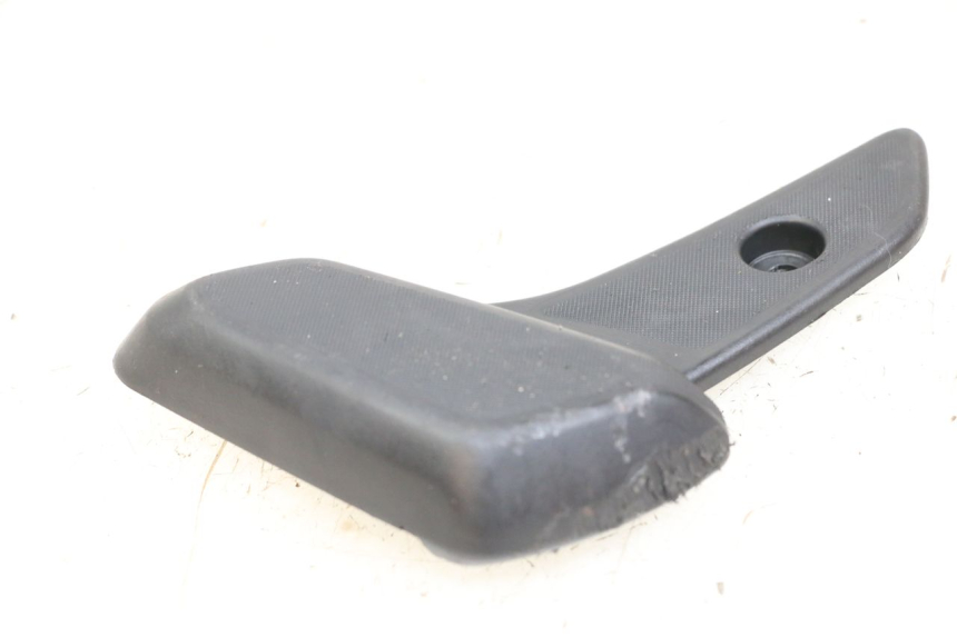 photo de REPOSAPIES TRASERA IZQUIERDA PIAGGIO VESPA PRIMAVERA 4T 50 (2021 - 2024) - Vista principal