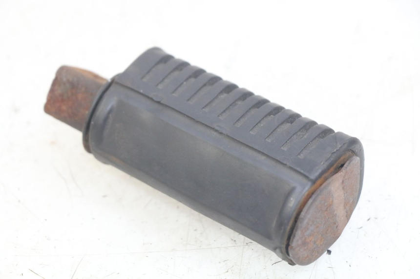 photo de SOPORTE DE PIE TRASERO IZQUIERDO DAELIM VL DAYSTAR 125 (2000 - 2011) - Primer plano técnico