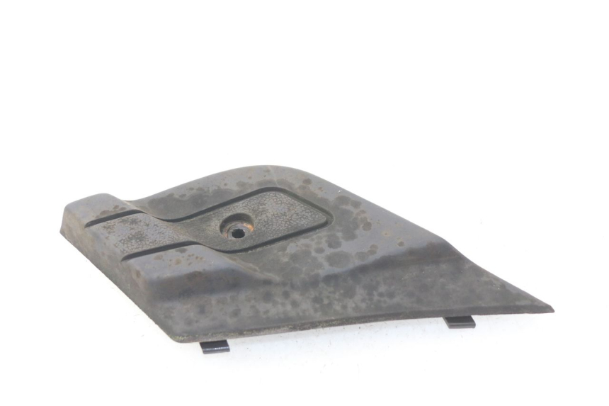 photo de REPOSAPIES TRASERA IZQUIERDA PIAGGIO X9 125 (2000 - 2003) - Zoom estado de uso