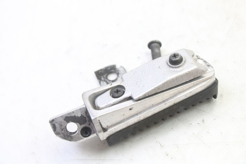 photo de REPOSAPIES TRASERA IZQUIERDA YAMAHA XJ6 ABS 600 (2008 - 2016) - Vista general del producto