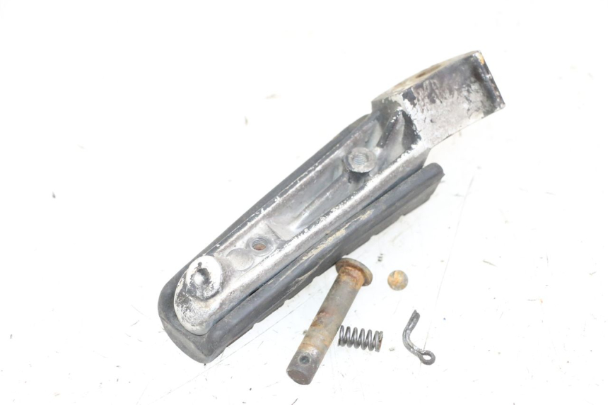 photo de REPOSAPIES TRASERA IZQUIERDA YAMAHA XJN DIVERSION 600 (2000 - 2003) - Zoom estado de uso