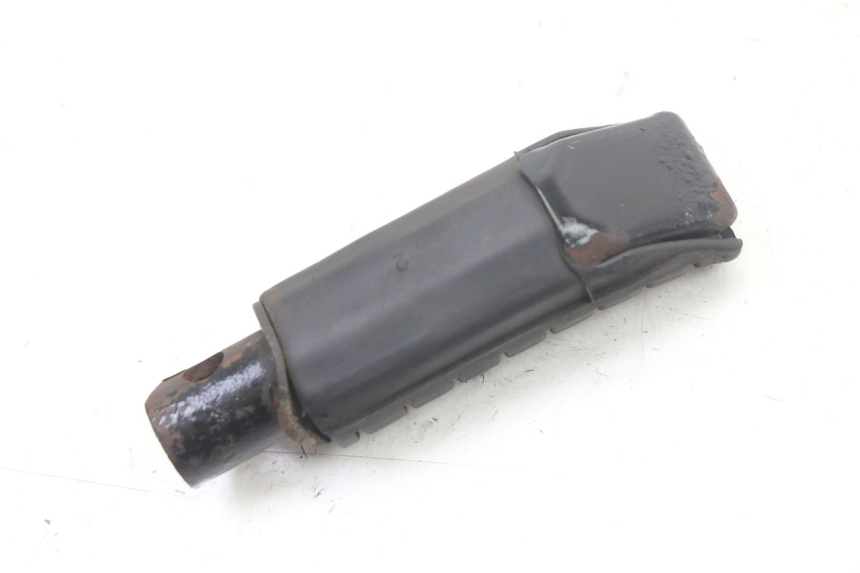 photo de REPOSAPIES TRASERA IZQUIERDA HONDA XLV VARADERO 125 (2000 - 2006) - Primer plano técnico