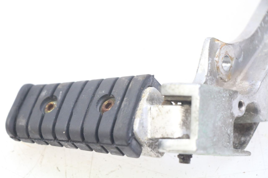 photo de SOPORTE DE PIE TRASERO IZQUIERDO YAMAHA XV VIRAGO 750 (1984 - 1998) - Detalles de los puntos de fijación